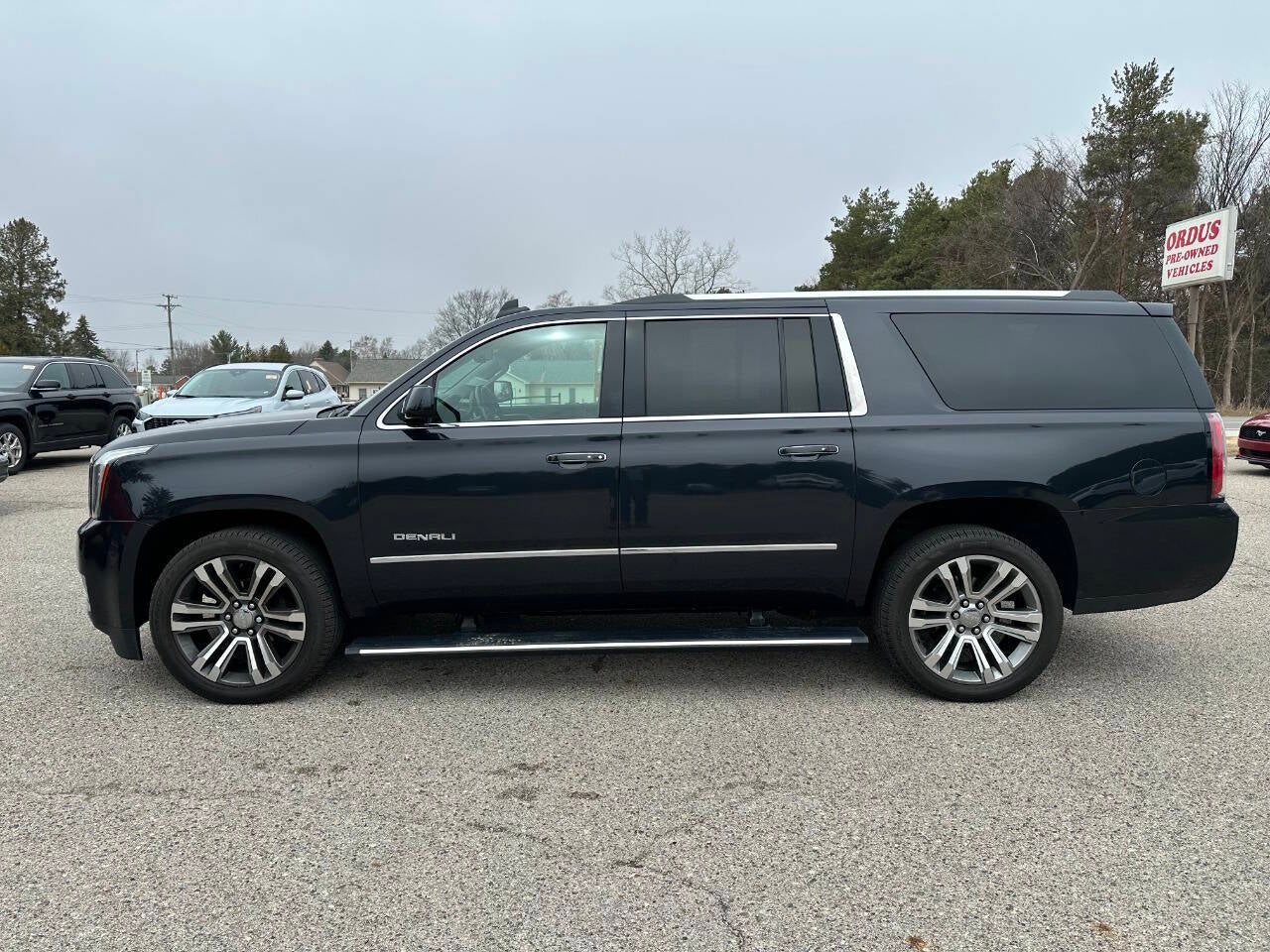 2020 GMC Yukon XL Denali 4x4 4dr SUV