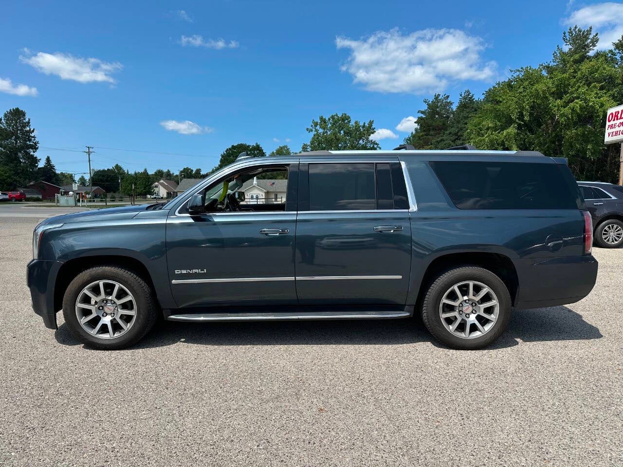 2019 GMC Yukon XL Denali 4x4 4dr SUV