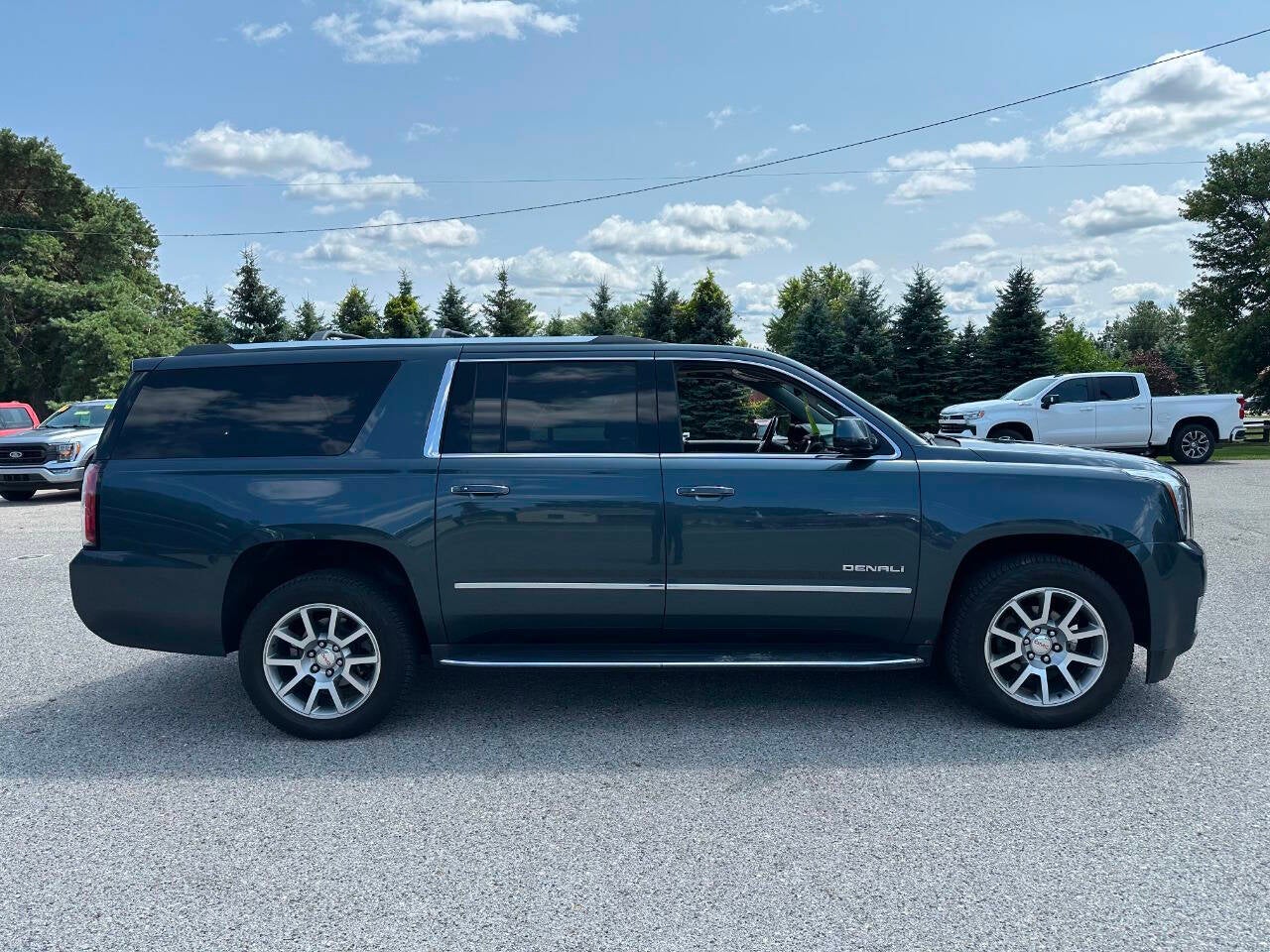 2019 GMC Yukon XL Denali 4x4 4dr SUV