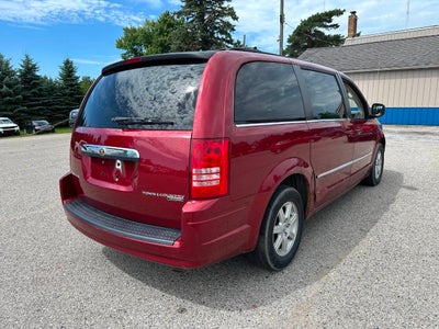 2010 Chrysler Town and Country Touring 4dr Mini Van