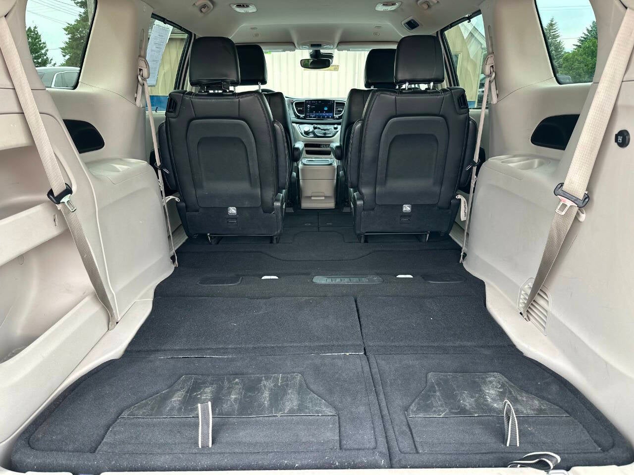 2023 Chrysler Pacifica Touring L 4dr Mini Van