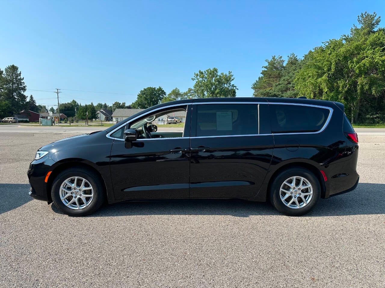 2024 Chrysler Pacifica Touring L 4dr Mini Van