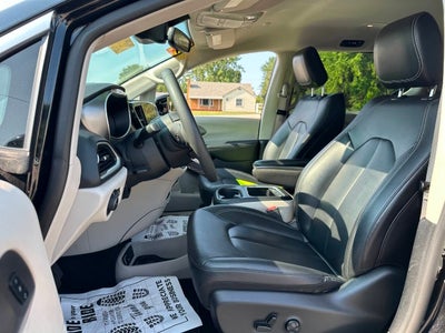 2024 Chrysler Pacifica Touring L 4dr Mini Van