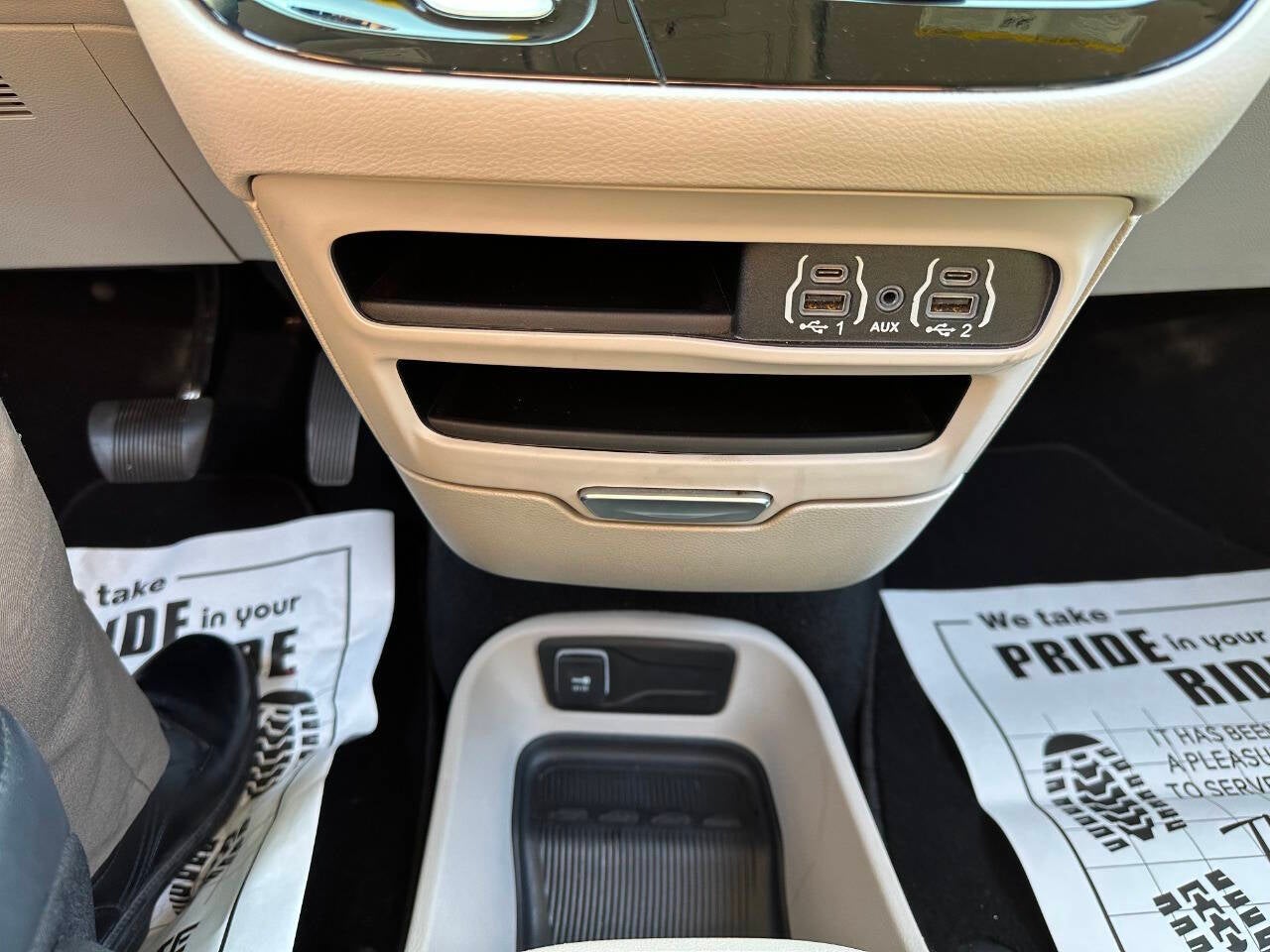 2024 Chrysler Pacifica Touring L 4dr Mini Van