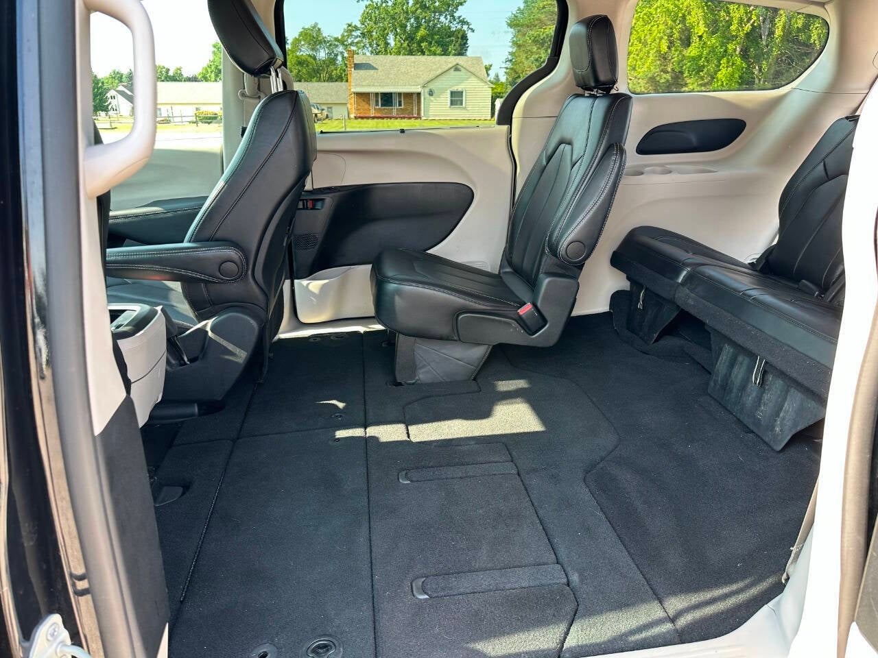 2024 Chrysler Pacifica Touring L 4dr Mini Van