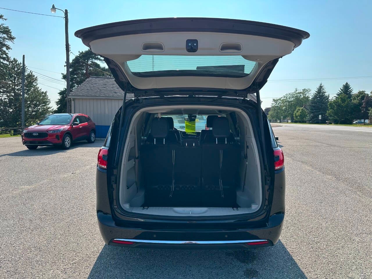2024 Chrysler Pacifica Touring L 4dr Mini Van