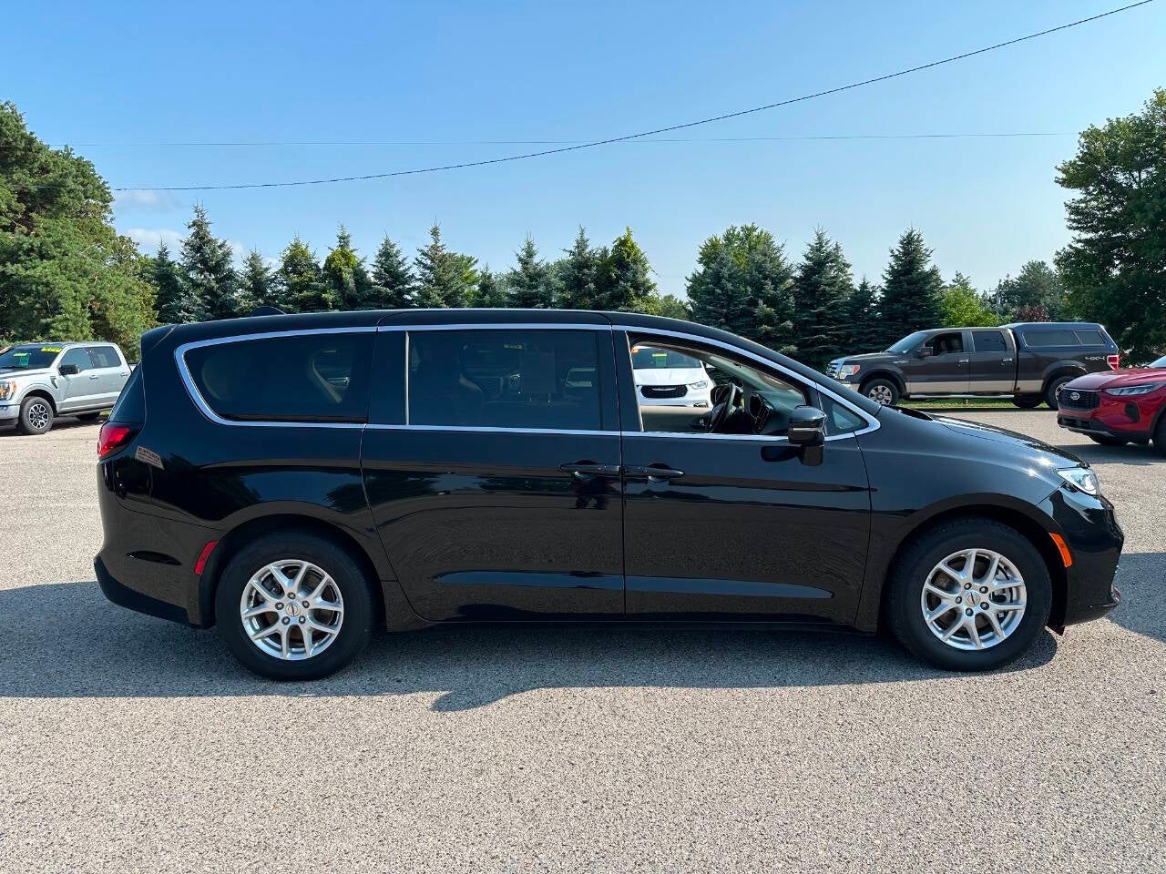 2024 Chrysler Pacifica Touring L 4dr Mini Van