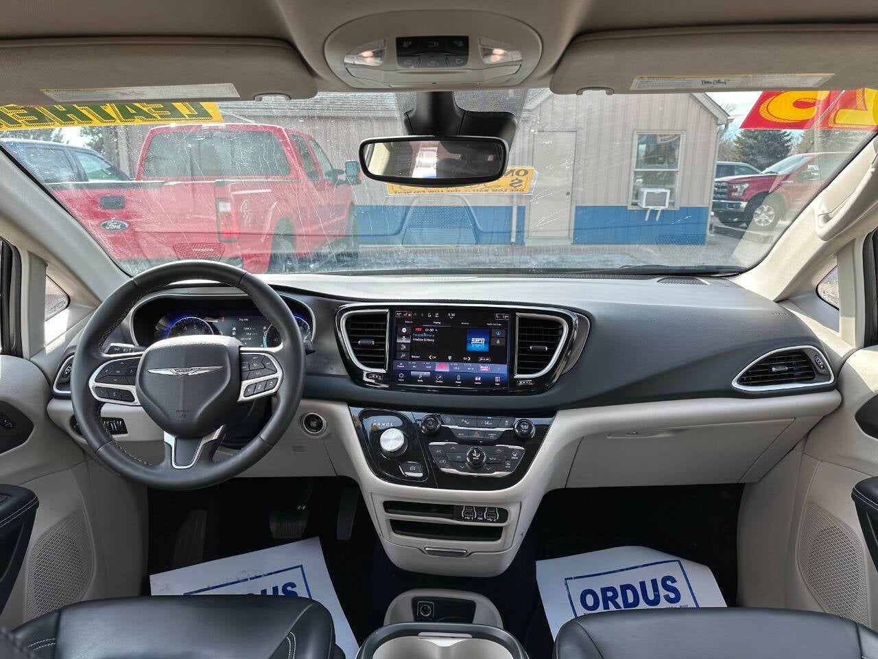 2023 Chrysler Pacifica Touring L 4dr Mini Van