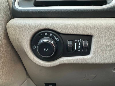 2023 Chrysler Pacifica Touring L 4dr Mini Van