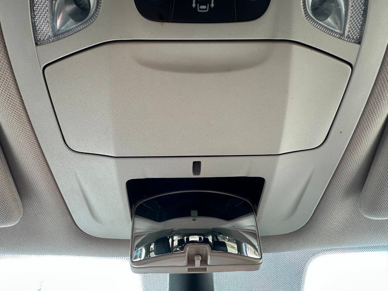 2023 Chrysler Pacifica Touring L 4dr Mini Van