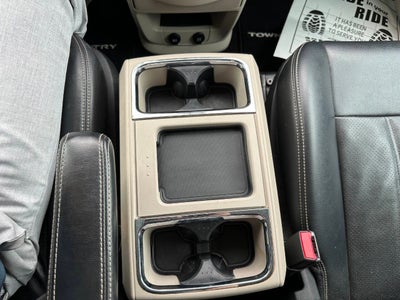 2013 Chrysler Town and Country Touring L 4dr Mini Van