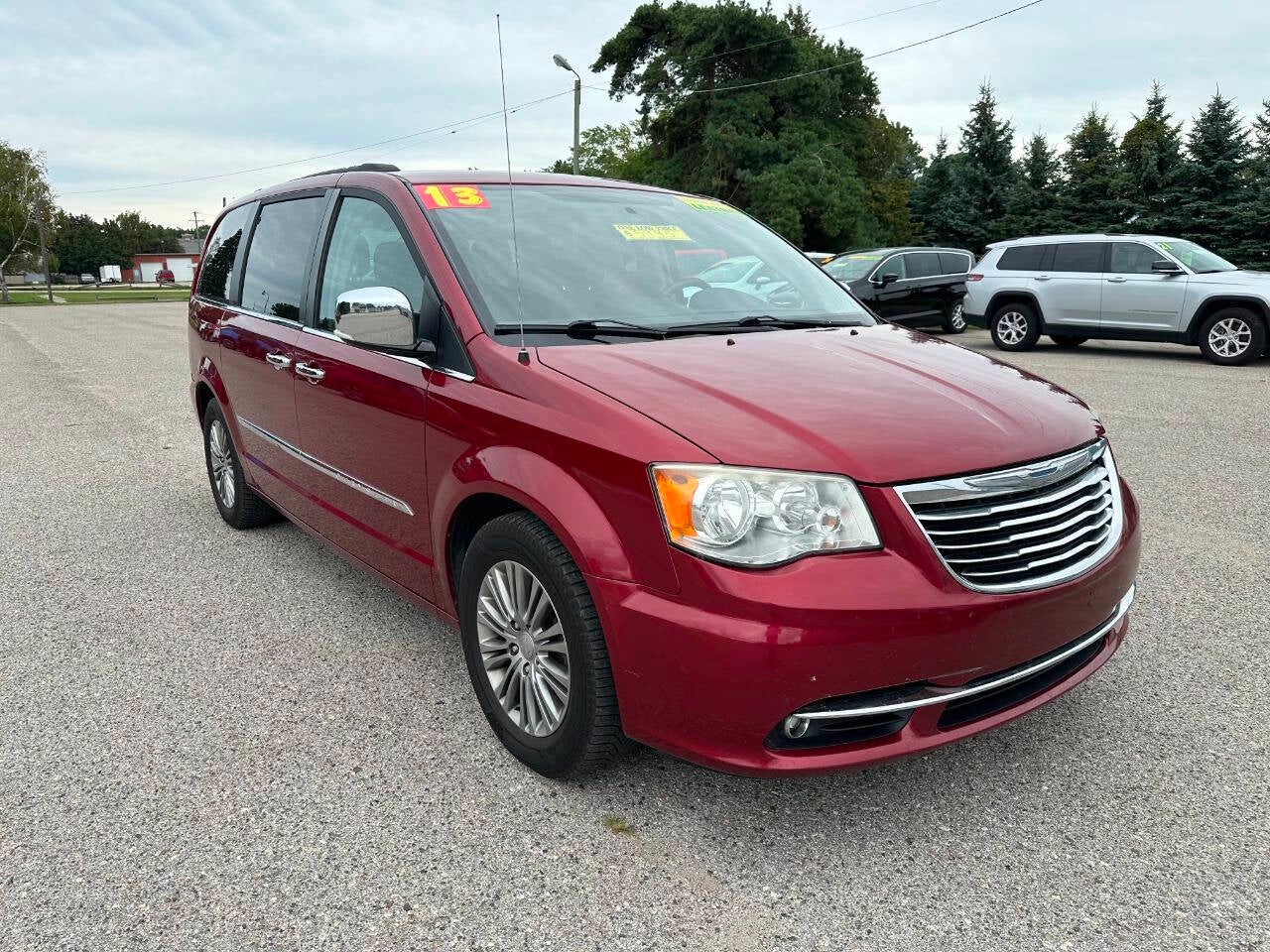 2013 Chrysler Town and Country Touring L 4dr Mini Van