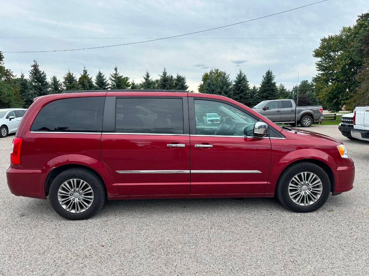 2013 Chrysler Town and Country Touring L 4dr Mini Van