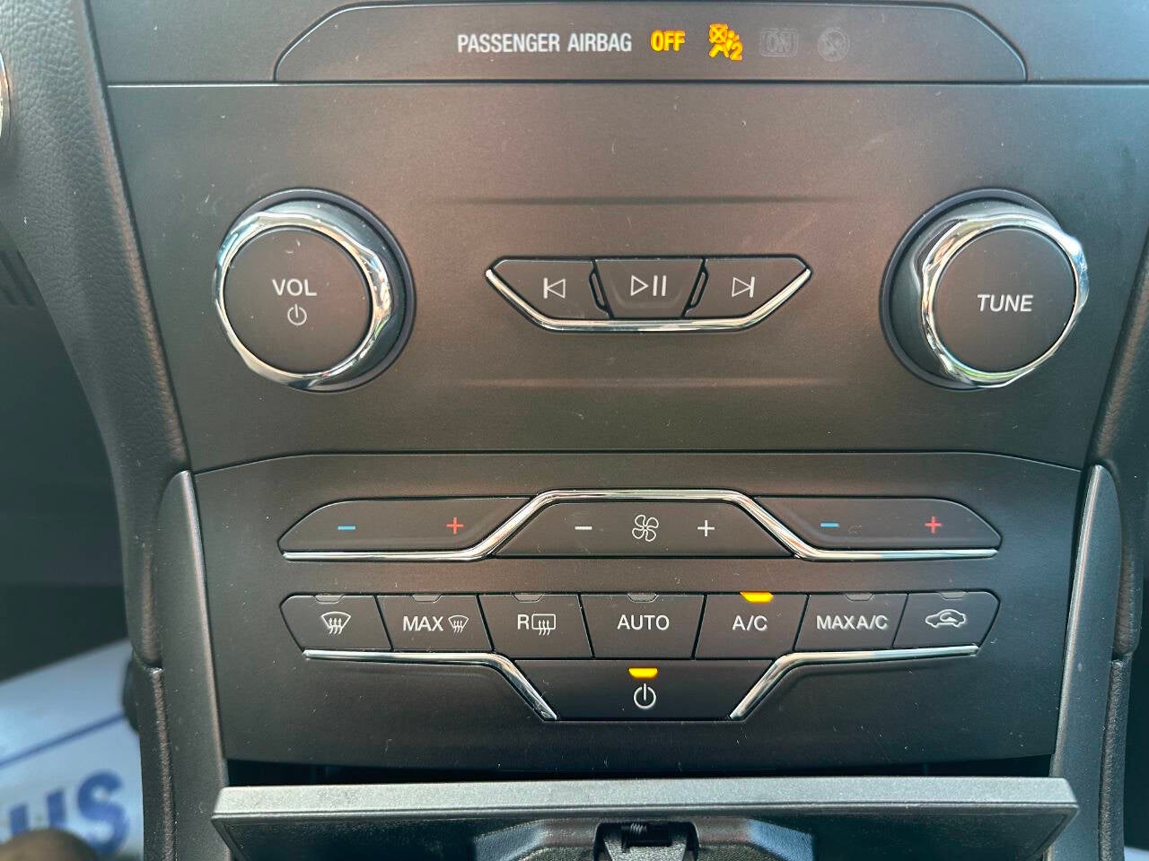 2020 Ford Edge SE 4dr Crossover