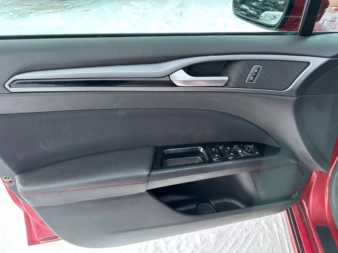 2015 Ford Fusion SE AWD 4dr Sedan