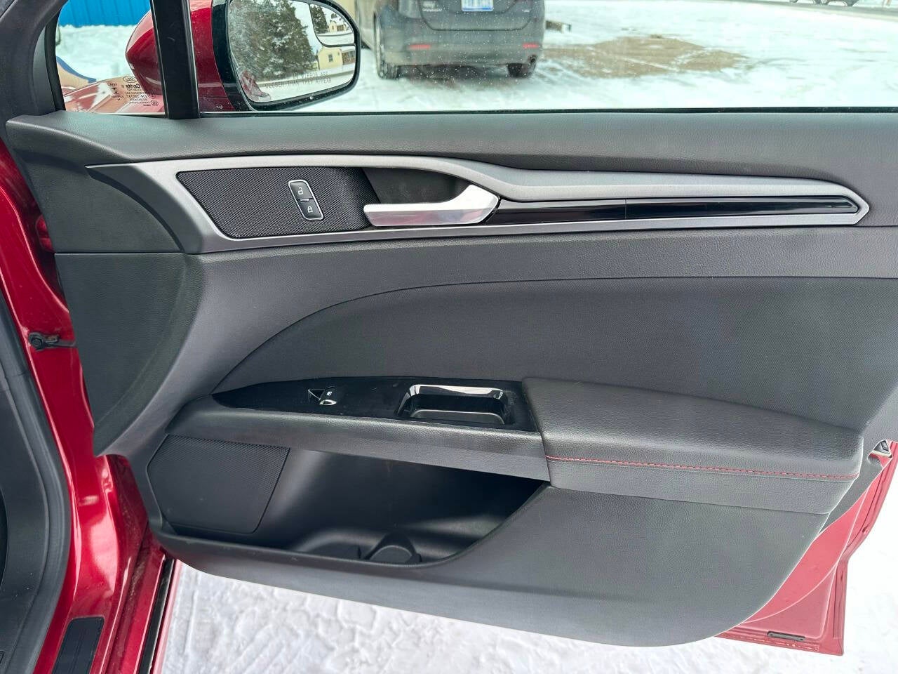 2015 Ford Fusion SE AWD 4dr Sedan