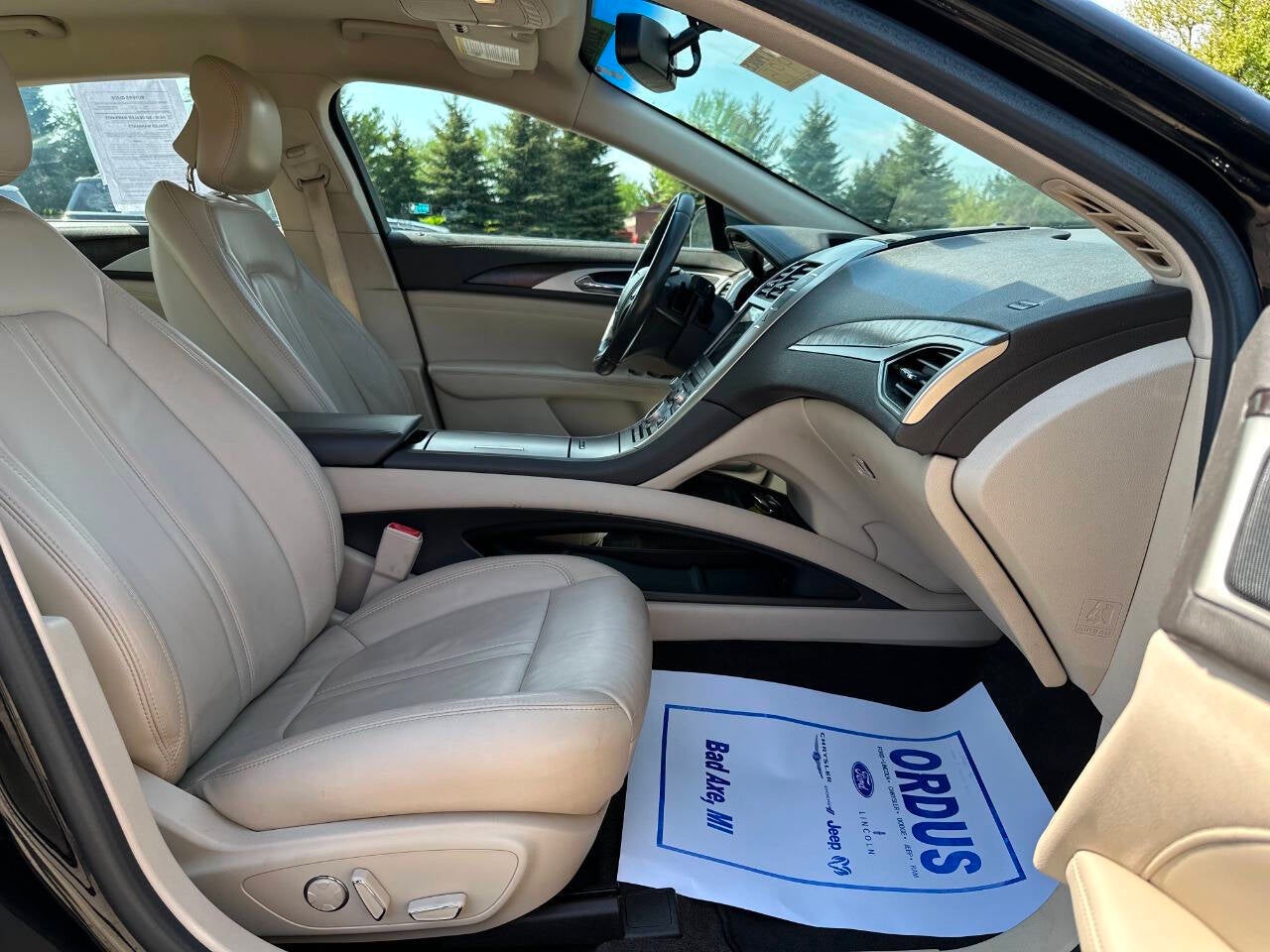 2017 Lincoln MKZ Select 4dr Sedan
