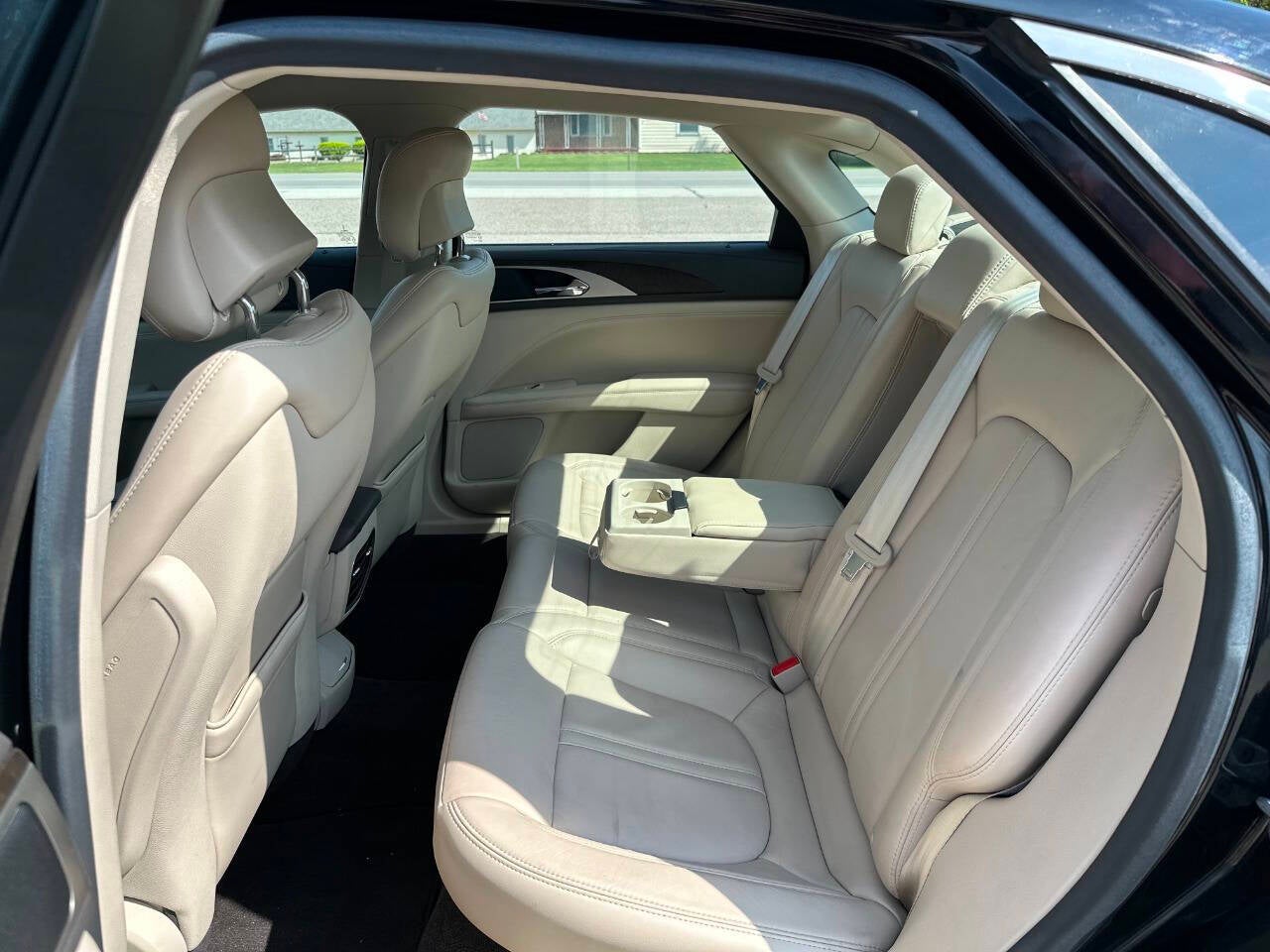 2017 Lincoln MKZ Select 4dr Sedan