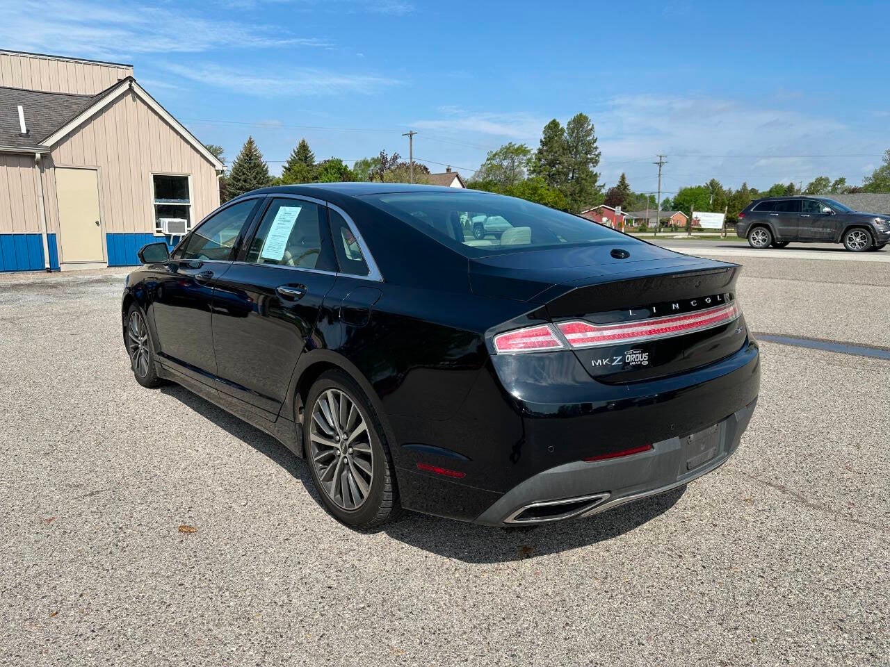 2017 Lincoln MKZ Select 4dr Sedan