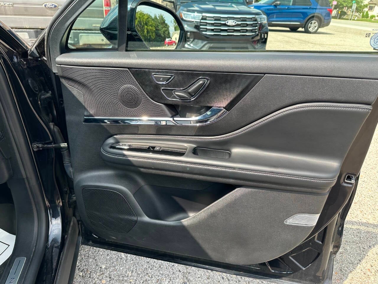 2023 Lincoln Corsair Standard AWD 4dr SUV