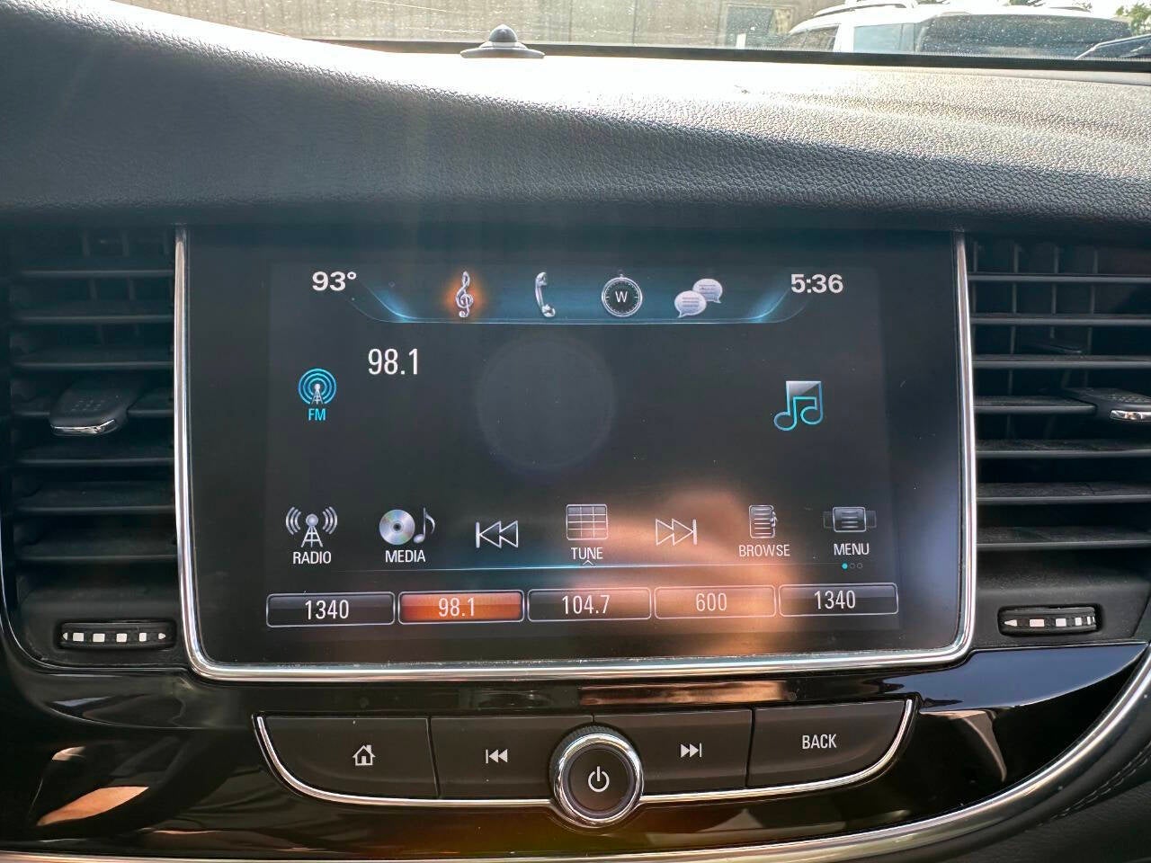 2018 Buick Encore Essence AWD 4dr Crossover